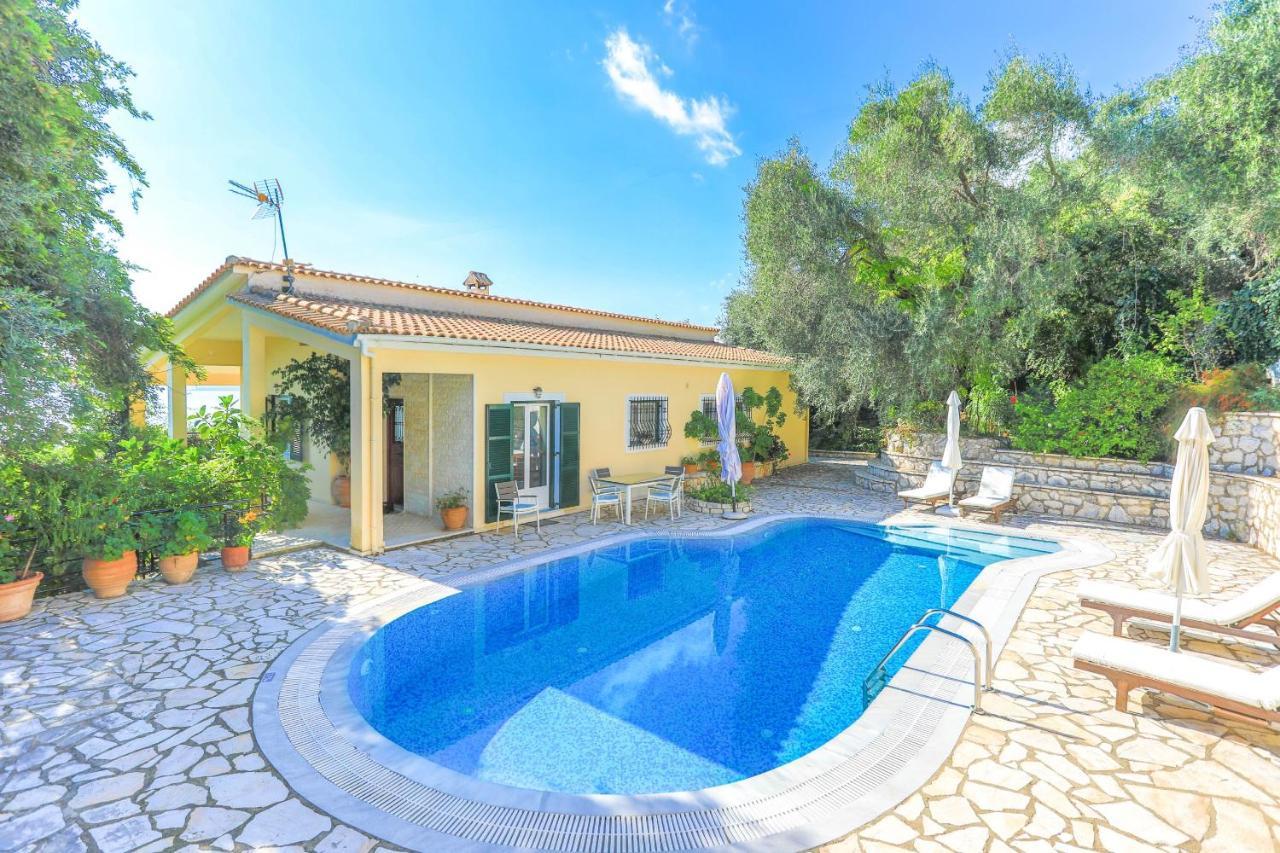 Villa Natasha Katávolos Exteriér fotografie